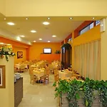 Primavera Hotel