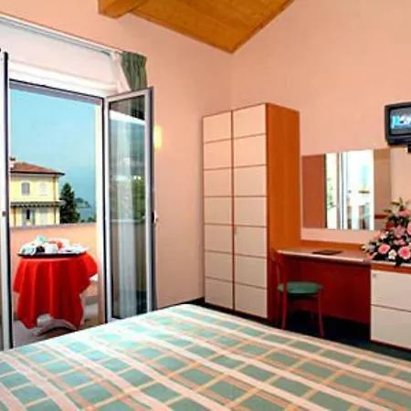 Primavera Hotel