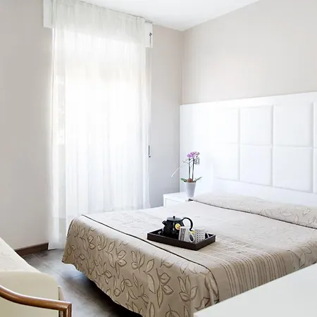 Hotel Primavera 3*